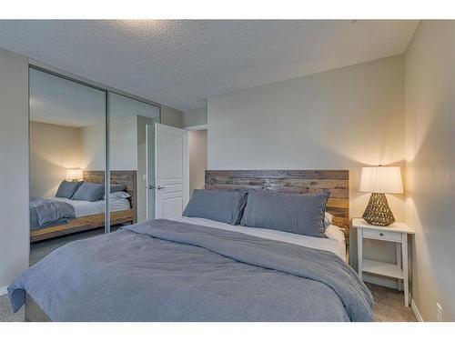 82 Auburn Crest Place Se, Calgary, AB - Indoor Photo Showing Bedroom