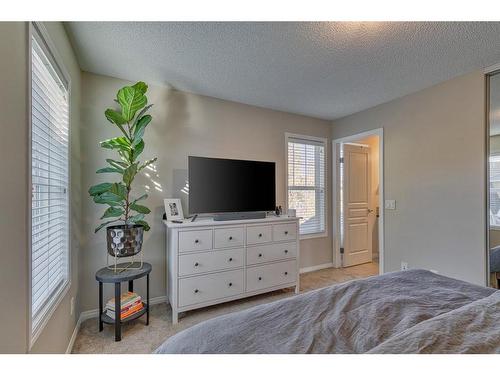 82 Auburn Crest Place Se, Calgary, AB - Indoor Photo Showing Bedroom