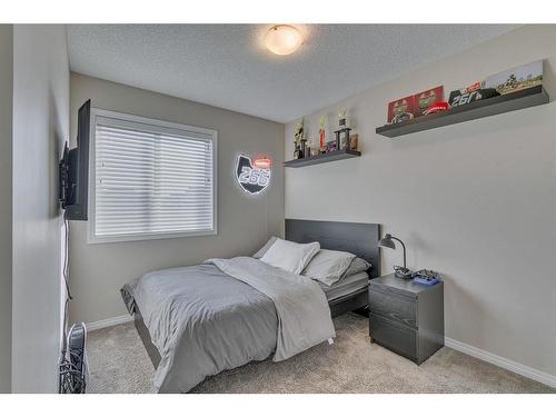 82 Auburn Crest Place Se, Calgary, AB - Indoor Photo Showing Bedroom