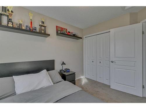 82 Auburn Crest Place Se, Calgary, AB - Indoor Photo Showing Bedroom