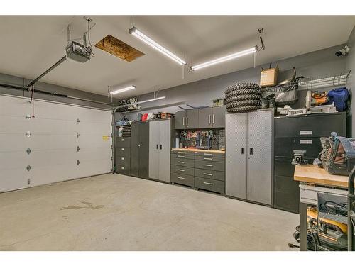 82 Auburn Crest Place Se, Calgary, AB - Indoor Photo Showing Garage