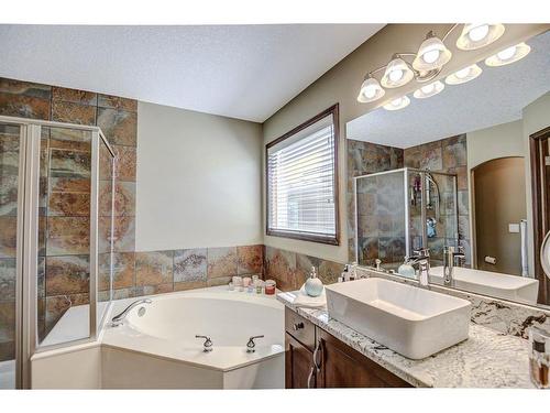 57 Eversyde Manor Sw, Calgary, AB - Indoor Photo Showing Bathroom