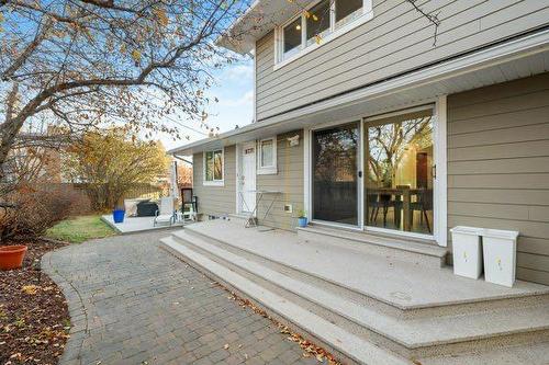 404 129 Avenue Se, Calgary, AB - Outdoor With Exterior