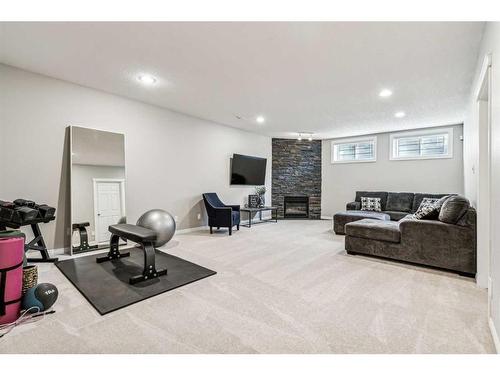 2 Simcrest Grove Sw, Calgary, AB - Indoor