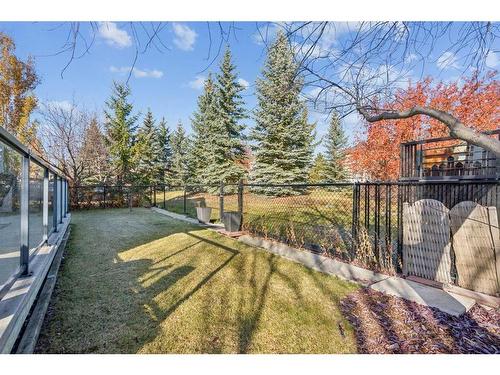 2 Simcrest Grove Sw, Calgary, AB - Outdoor