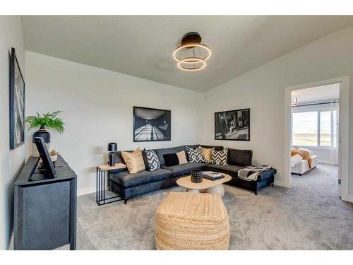 17 Cliff Street, Okotoks, AB - Indoor Photo Showing Living Room