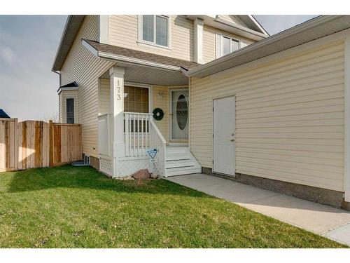 173 Coral Springs Court Ne, Calgary, AB - Outdoor