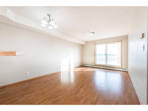 114-92 Saddletree Court Ne, Calgary, AB - Indoor Photo Showing Other Room