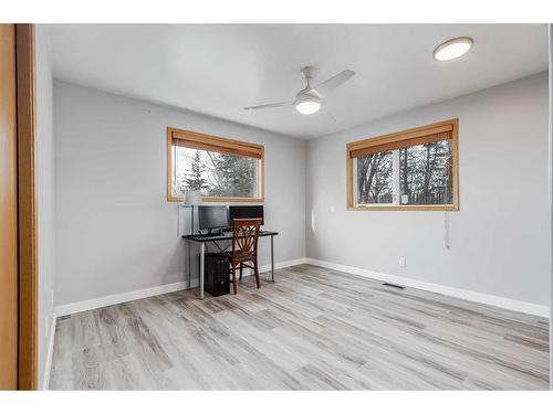 31042 Range Road 281, Rural Mountain View County, AB - Indoor Photo Showing Other Room