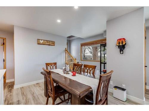 31042 Range Road 281, Rural Mountain View County, AB - Indoor Photo Showing Dining Room