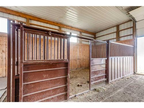 31042 Range Road 281, Rural Mountain View County, AB - Indoor Photo Showing Other Room