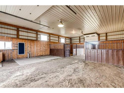 31042 Range Road 281, Rural Mountain View County, AB - Indoor