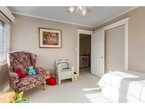 14228 Park Estates Drive Se, Calgary, AB - Indoor Photo Showing Bedroom