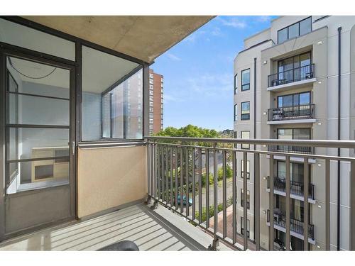 614-111 14 Avenue Se, Calgary, AB - Outdoor With Balcony With Exterior