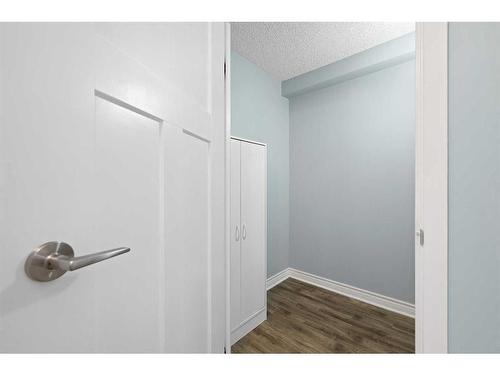 614-111 14 Avenue Se, Calgary, AB - Indoor Photo Showing Other Room