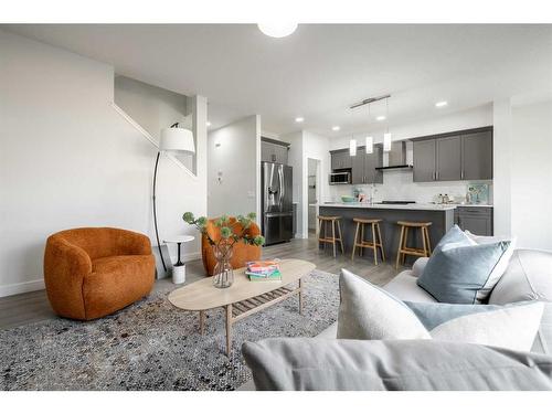 44 Key Cove Sw, Airdrie, AB - Indoor Photo Showing Living Room