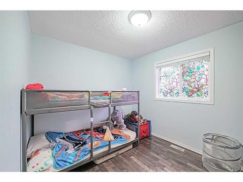 539 Pioneer Drive, Irricana, AB - Indoor Photo Showing Bedroom