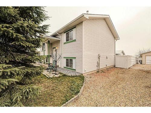 539 Pioneer Drive, Irricana, AB - Outdoor With Exterior