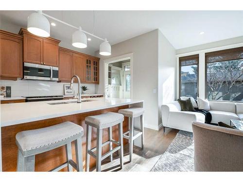 1613 18 Avenue Nw, Calgary, AB - Indoor Photo Showing Kitchen