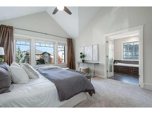 1613 18 Avenue Nw, Calgary, AB - Indoor Photo Showing Bedroom