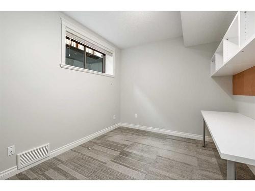 1613 18 Avenue Nw, Calgary, AB - Indoor Photo Showing Other Room