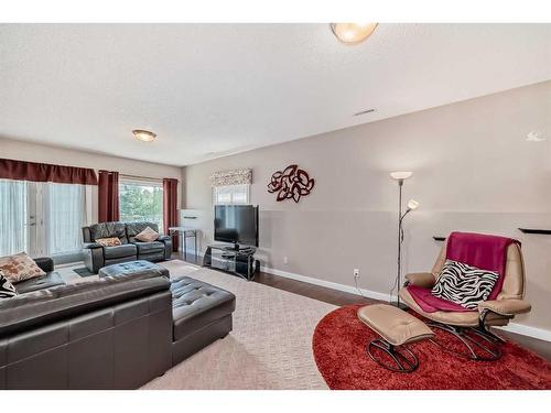 962 Harvest Hills Drive Ne, Calgary, AB - Indoor Photo Showing Living Room