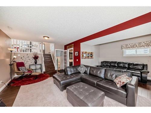 962 Harvest Hills Drive Ne, Calgary, AB - Indoor Photo Showing Living Room