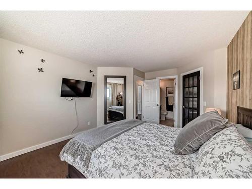 962 Harvest Hills Drive Ne, Calgary, AB - Indoor Photo Showing Bedroom