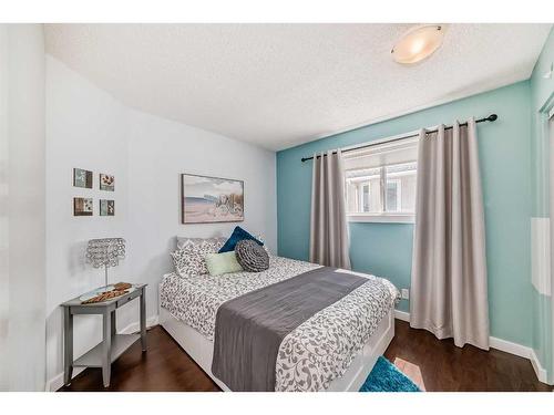 962 Harvest Hills Drive Ne, Calgary, AB - Indoor Photo Showing Bedroom