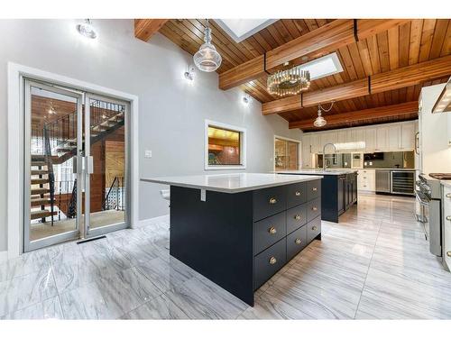 163 Malibou Road Sw, Calgary, AB - Indoor Photo Showing Kitchen