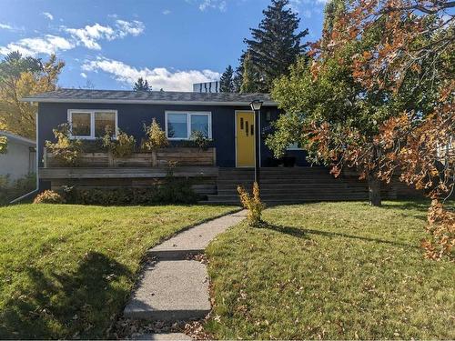 2223 Halifax Crescent Nw, Calgary, AB - Outdoor With Deck Patio Veranda