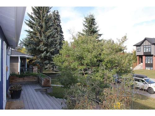 2223 Halifax Crescent Nw, Calgary, AB - Outdoor