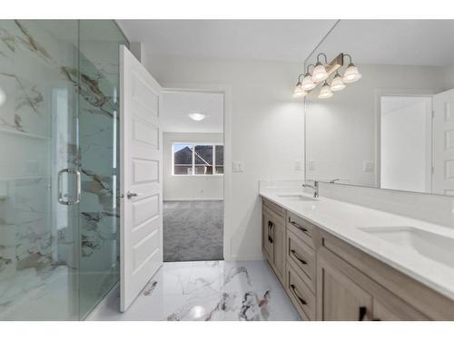 91 Cityline Heath Ne, Calgary, AB - Indoor Photo Showing Bathroom