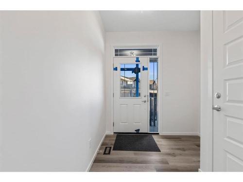 91 Cityline Heath Ne, Calgary, AB - Indoor Photo Showing Other Room