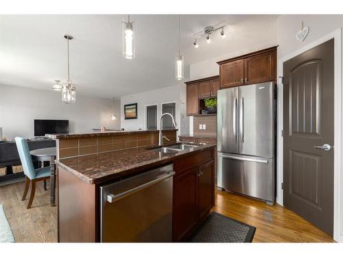 3 St. Andrews Close, Lyalta, AB - Indoor Photo Showing Kitchen With Double Sink