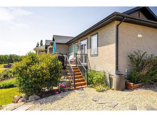 3 St. Andrews Close, Lyalta, AB - Outdoor