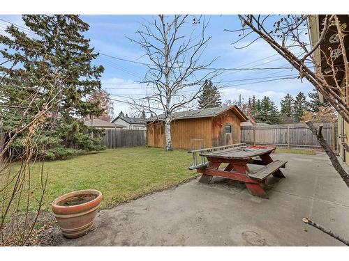 5728 Layzell Road Sw, Calgary, AB - Outdoor With Backyard