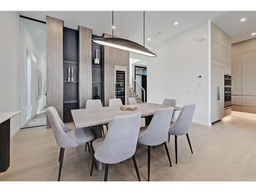 404 21 Avenue Nw, Calgary, AB - Indoor Photo Showing Dining Room