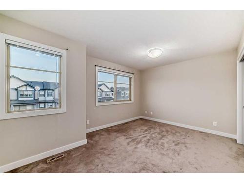 0037463783-133 Sage Hill Grove Nw, Calgary, AB - Indoor Photo Showing Other Room