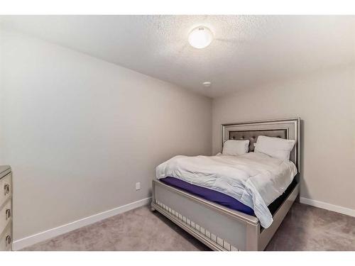 0037463783-133 Sage Hill Grove Nw, Calgary, AB - Indoor Photo Showing Bedroom