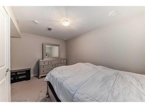 0037463783-133 Sage Hill Grove Nw, Calgary, AB - Indoor Photo Showing Bedroom