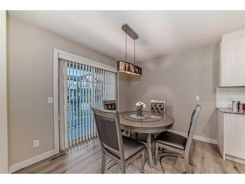 0037463783-133 Sage Hill Grove Nw, Calgary, AB - Indoor Photo Showing Dining Room