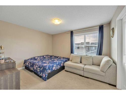 9 Masters Street Se, Calgary, AB - Indoor Photo Showing Bedroom