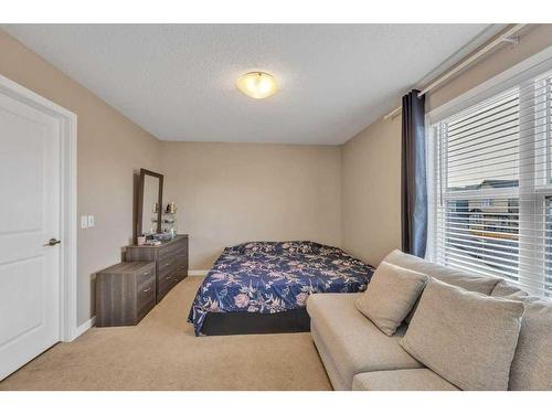 9 Masters Street Se, Calgary, AB - Indoor Photo Showing Bedroom