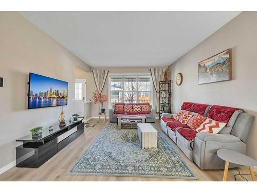 9 Masters Street Se, Calgary, AB - Indoor Photo Showing Living Room