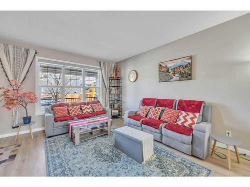 9 Masters Street Se, Calgary, AB - Indoor Photo Showing Living Room