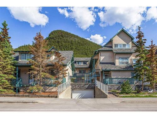 7-504 Banff Avenue, Banff, AB - Outdoor With Facade