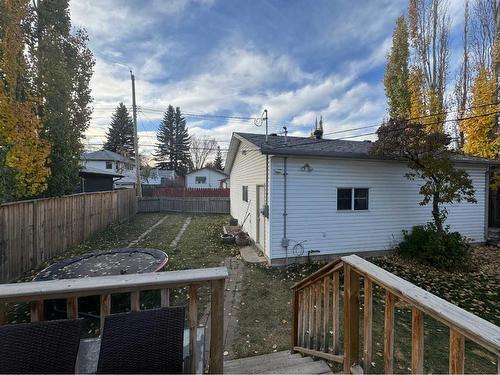 427 23 Avenue Nw, Calgary, AB - Outdoor