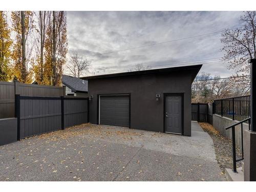 1603 23 Street Nw, Calgary, AB - Outdoor