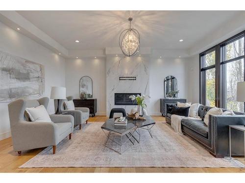 1603 23 Street Nw, Calgary, AB - Indoor Photo Showing Living Room